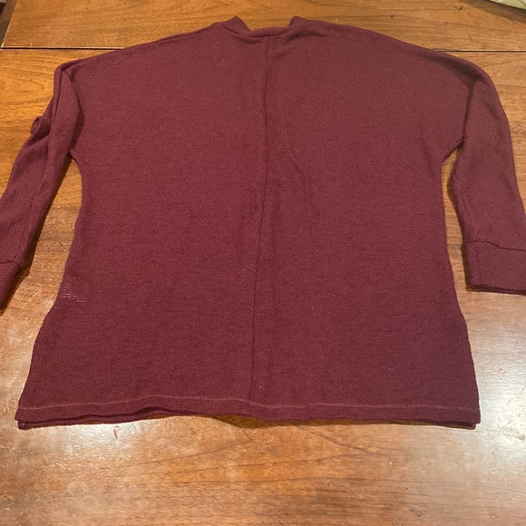 11:12  American Eagle Cardigan - Picture 14 of 14